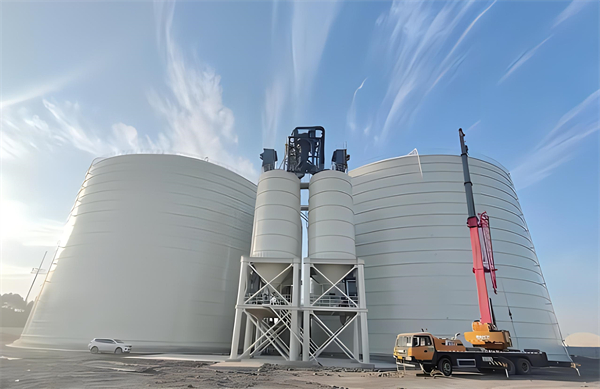 和静大型钢板库